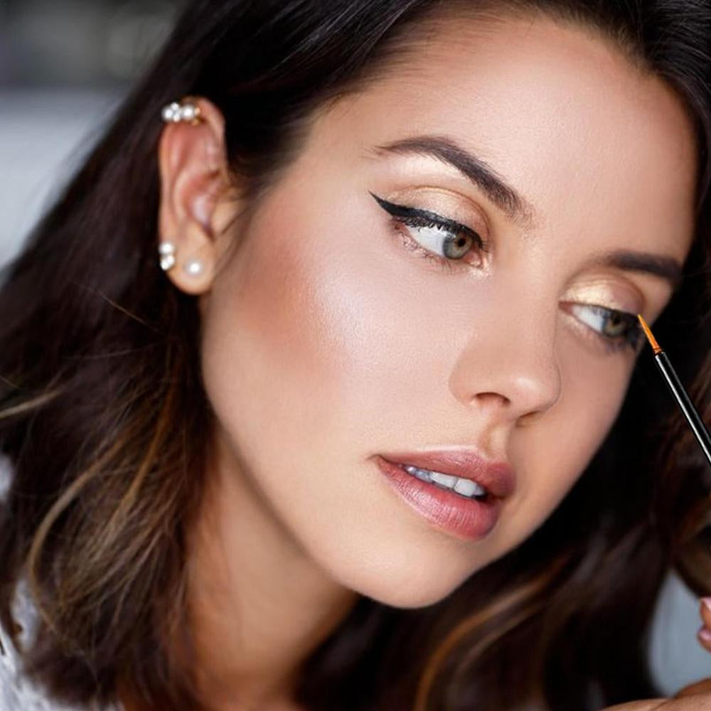 Fabulash™️ I Volumisierendes Wimpernwachstumsserum (1+1 GRATIS)